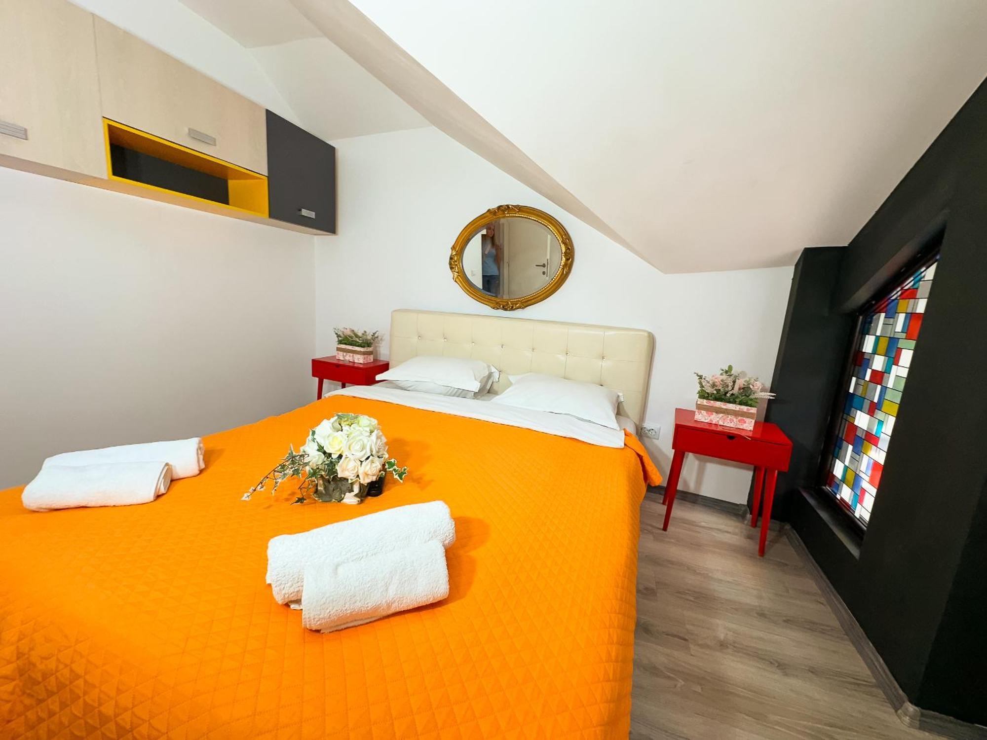 Millenium Apartment Central Craiova Buitenkant foto